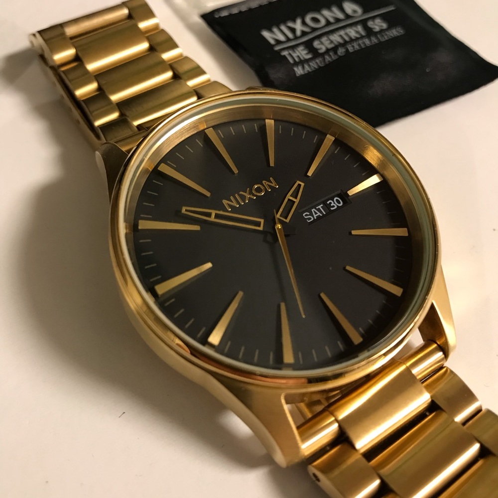 Nixon Sentry SS Gold Watch
